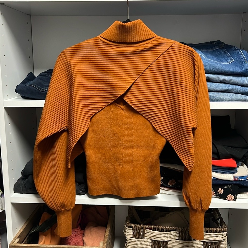Yoli Joint Turtleneck Shrug Cami Sweater NWOT